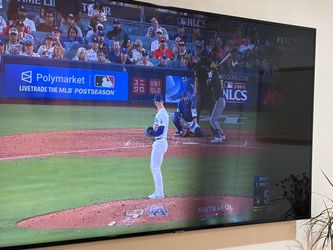 Samsung 65inch has black line but able to use all apps