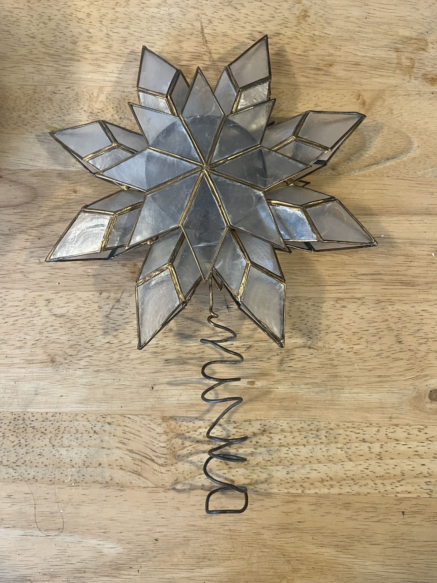 Capiz Christmas Tree Star-10” - Opens To Insert Lites