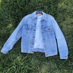 Levi’s jean jacket 