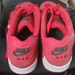 Womens Nike Air max  Tennis  Size 6.5