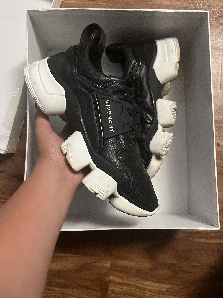 Givenchy Jaw Low 'Black'