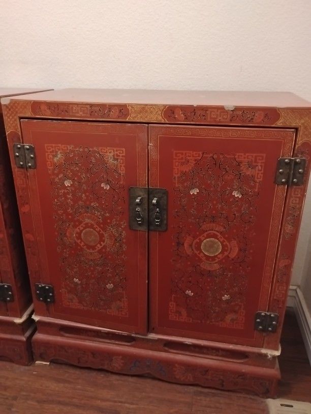 Antique chest