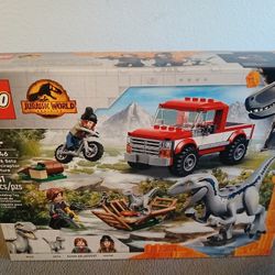 Lego Jurassic World Blue & Beta Velociraptor Capture (76946) - Brand New!