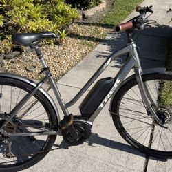Trek Verve+ Ebike Electric Bike Bicycle 317 Miles Like New Cruiser