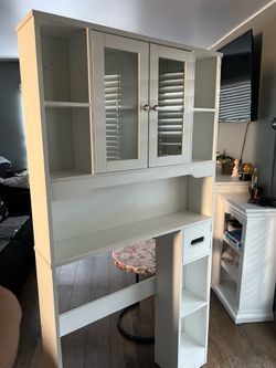 White over the toilet storage