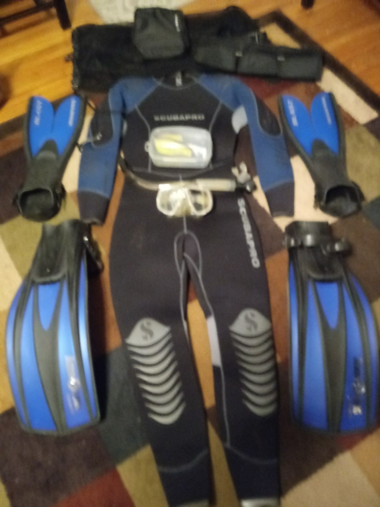 Scuba suit and equipment size xl -- priced too cheap!