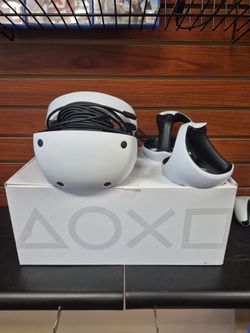 Sony Playstation VR 2 Headset With Controllers