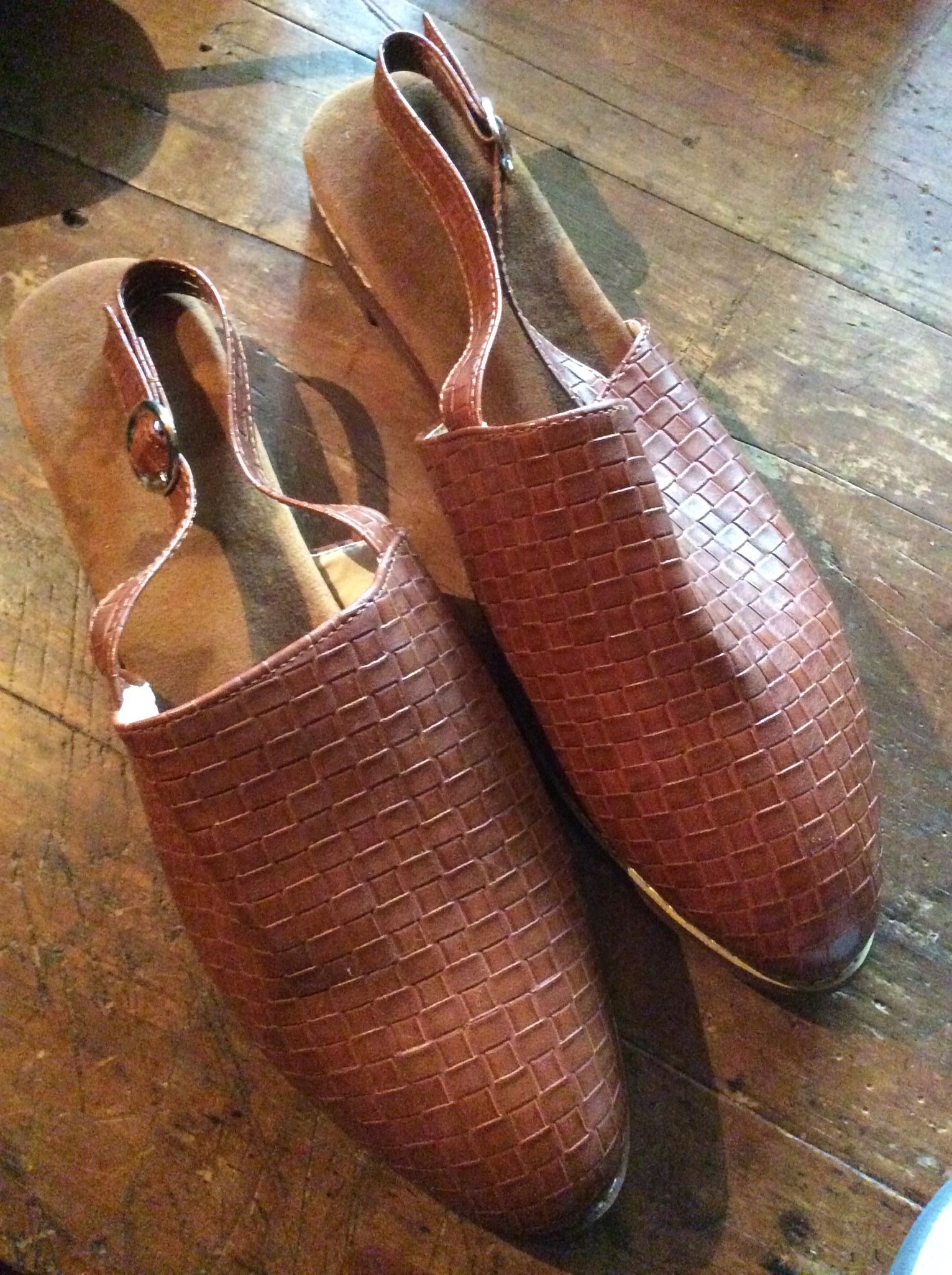 New Ladies All Leather Sling Back Shoes Size 10(42)