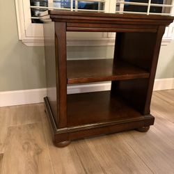 End Table/ Printer Table 