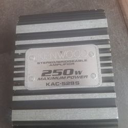 AMPLIFICADOR KENWOOD 250 WATTS 2 CHANELS GOOD CONDICIÓN ABLO ESPAÑOL 