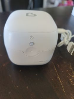 Munchkin Pacifier Portable Electric UV-Sterilizer With The Avent Super Soothies