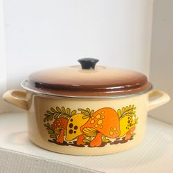 Vintage Sears Merry Mushroom Enamelware Casserole Pot / Dutch Oven w Lid 1970s 4 qt