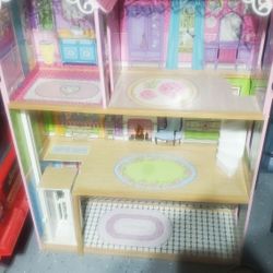 Large Doll House 