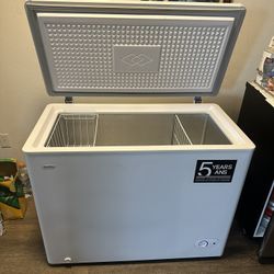 Chest Freezer, Very- Clean,White 