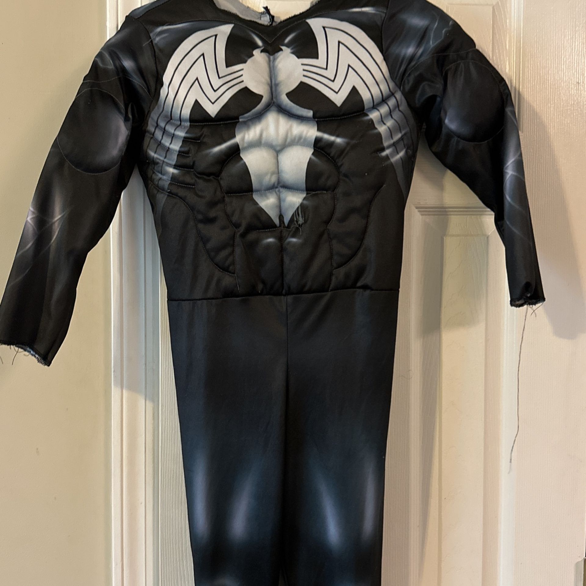 Halloween Costume Venom Size 7/8 Boy