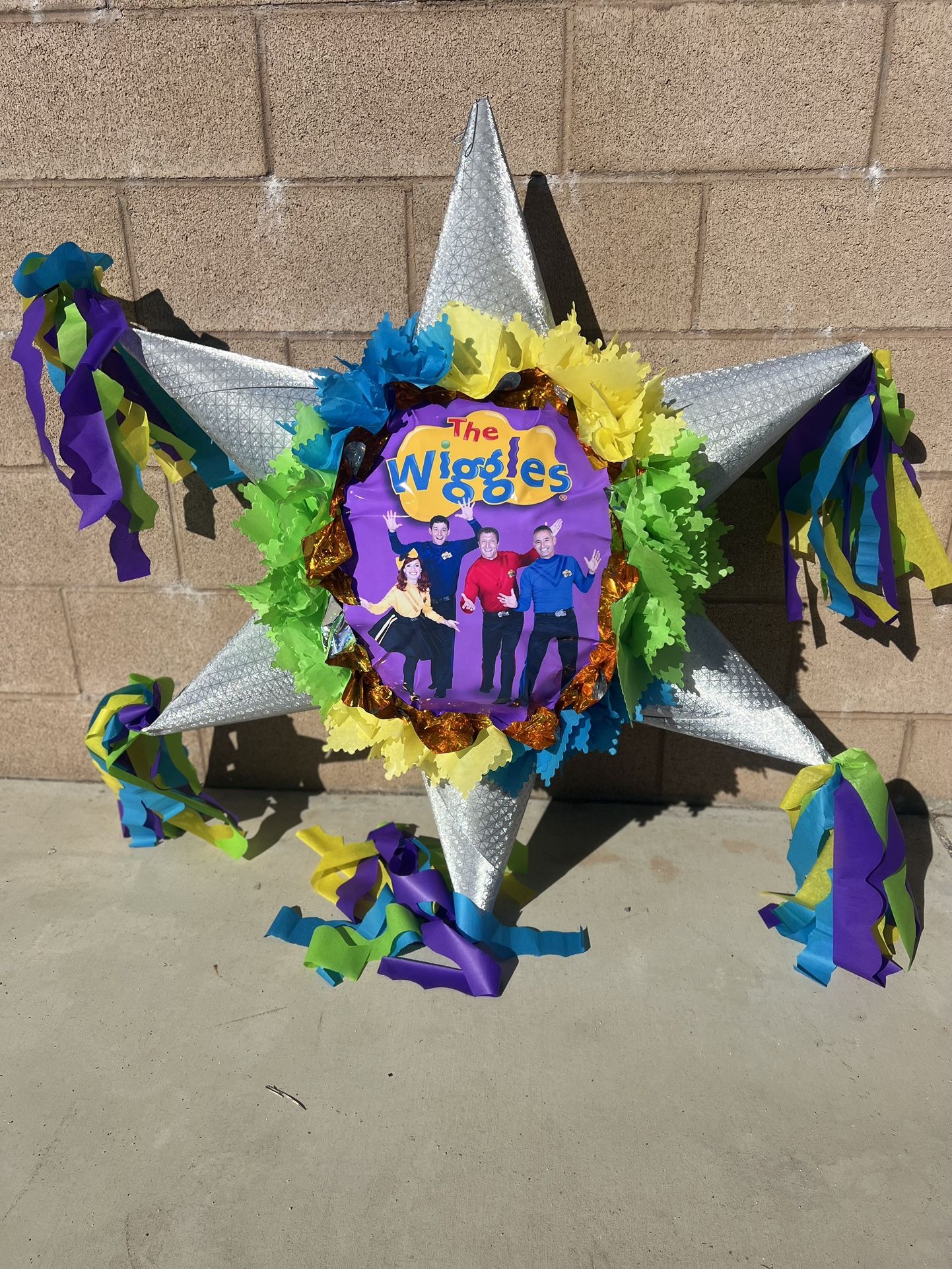 The Wiggles Regular Star Pinata