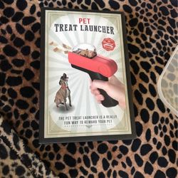 Pet Treat Launcher