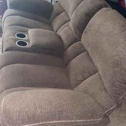 Love Seat Couch With Center Console Brown Perfect Condition 