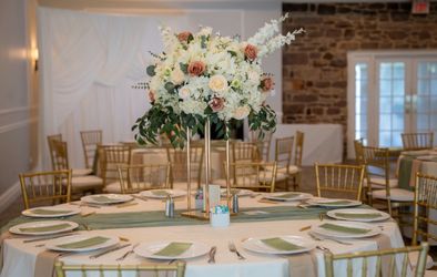 Formal center pieces
