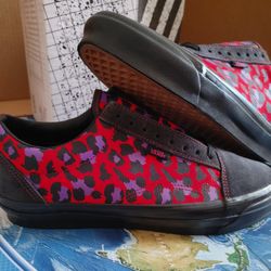 Mens Sneakers Vans Size 10 And Size 9.5