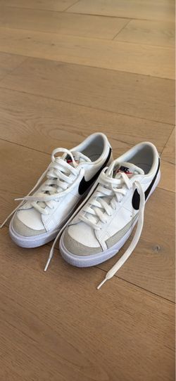 Like new nike shoes. 4y