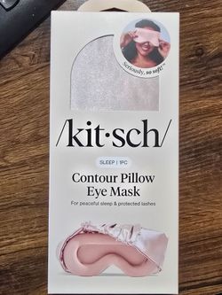 Kitsch Contour Pillow Eye Mask – Blush Pink – New