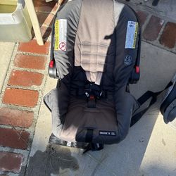 Graco SnugRide 30 Car Seat Must Pick Up Today Or Tomorrow 
