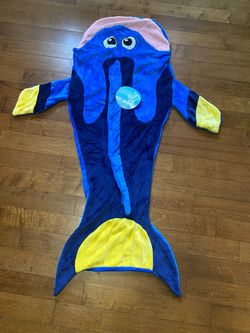 Dory Fish Kids Wearable Blanket