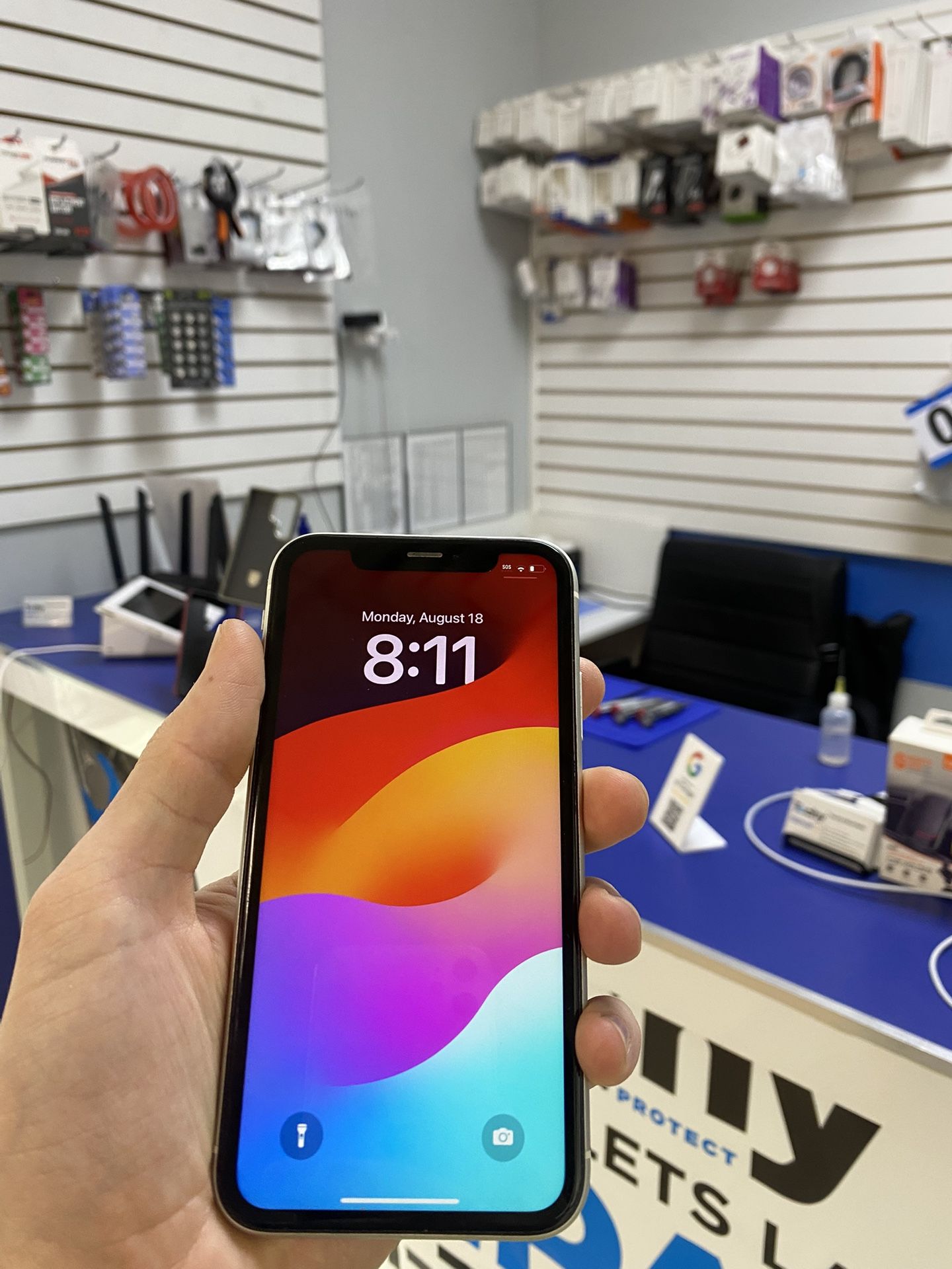 iPhone 14 128 GB With Free Charger And Warranty