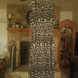 Dress(Black and White-size Small)