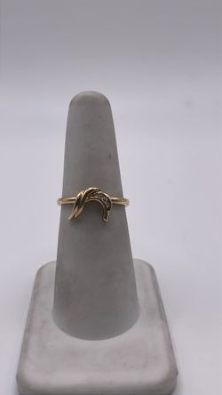 14k gold ring with CZ ‘s