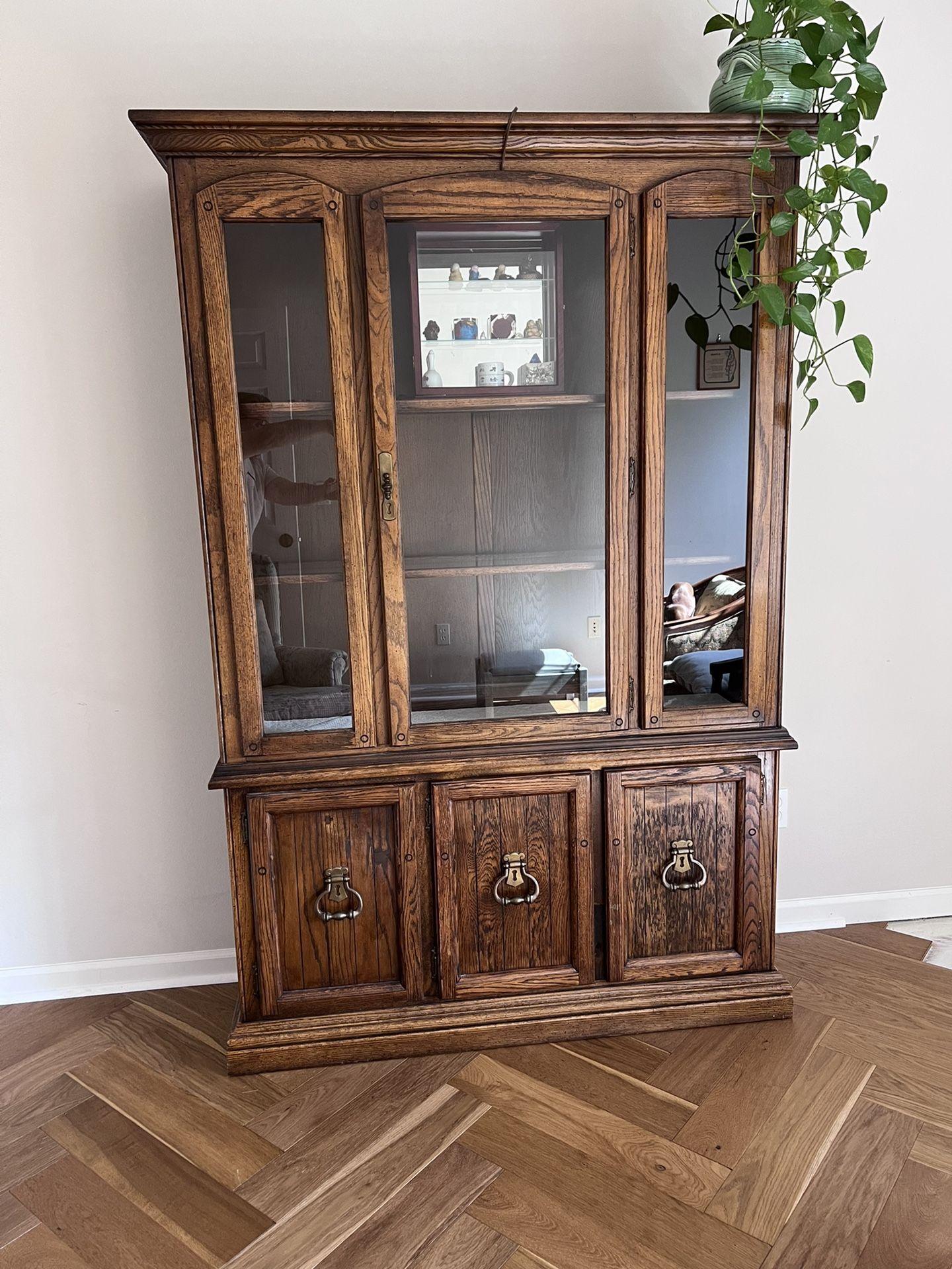 Curio / Dining Hutch