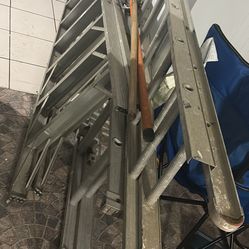 Aluminum Ladders 20 Ft 80 Each