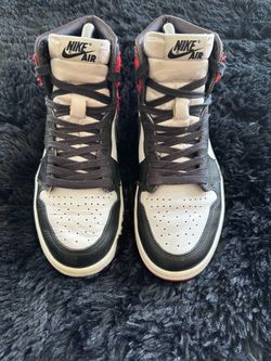 Air Jordan 1 Retro High Satin Black Toe Women’s Size 7.5