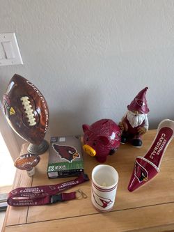 Arizona Cardinals "Fan Cave" Decor Bundle - 8 Pieces