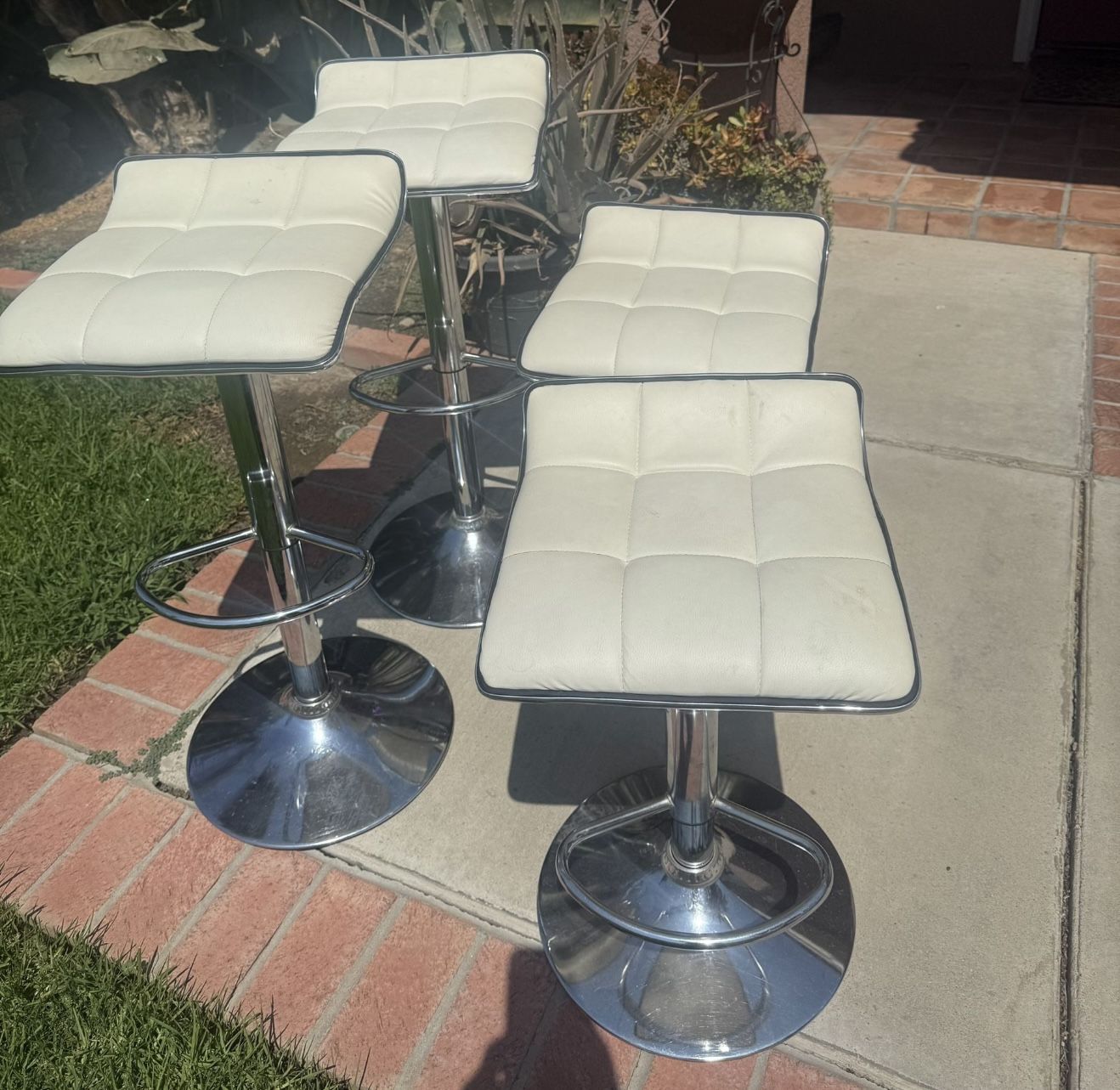 White Bar Stools