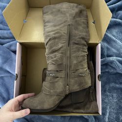 Brown Boots- New Condition 