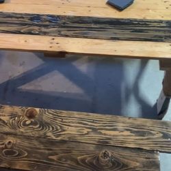 Coffee table w/ benches 