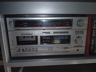 Classic Soundesign AM/FM Radio Record Player