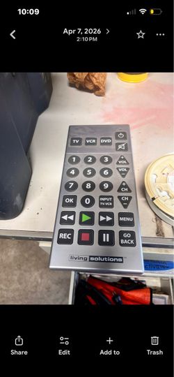 Living Solutions Universal Remote Control