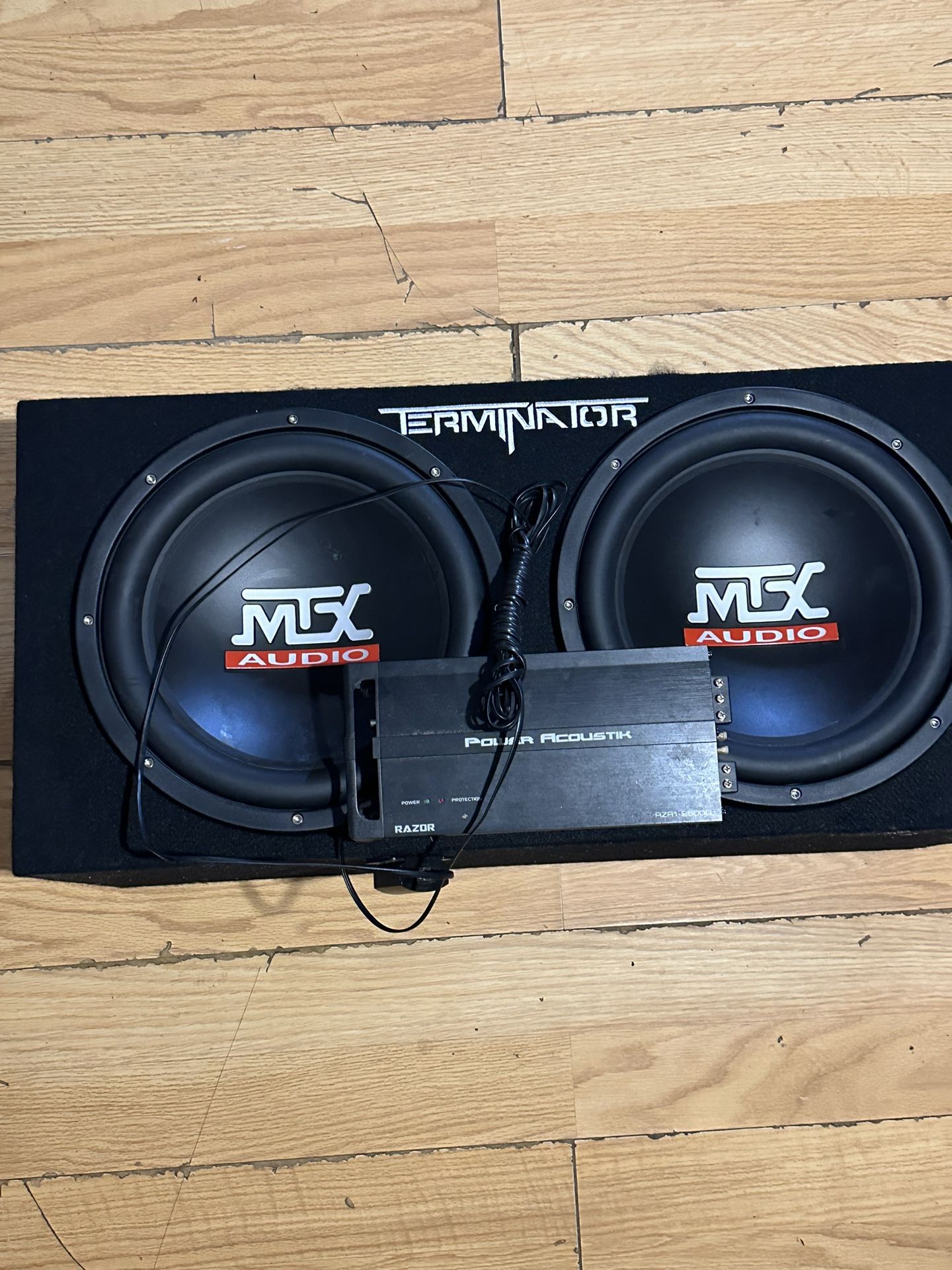 12” Terminator Speakers / 2500 Watt Amplifier 