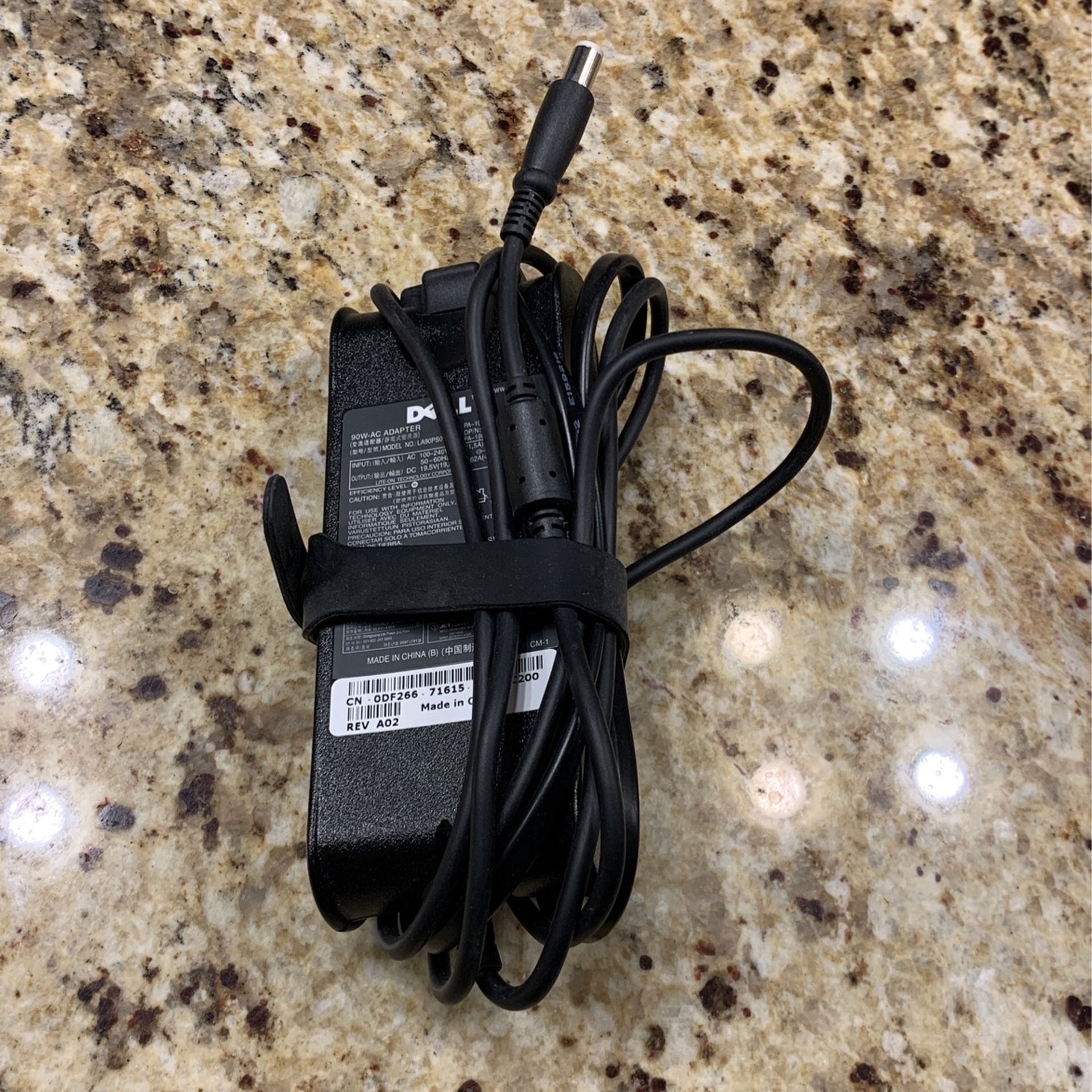 Dell Adapter Laptop Power Supply - 90w