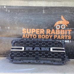 2019 Ram HD GRILLE OEM ORIGINAL 🔥🐰NICE 🔥💥🐰2025