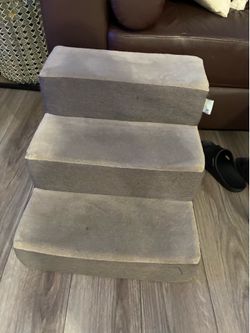 Pet stairs- Like new