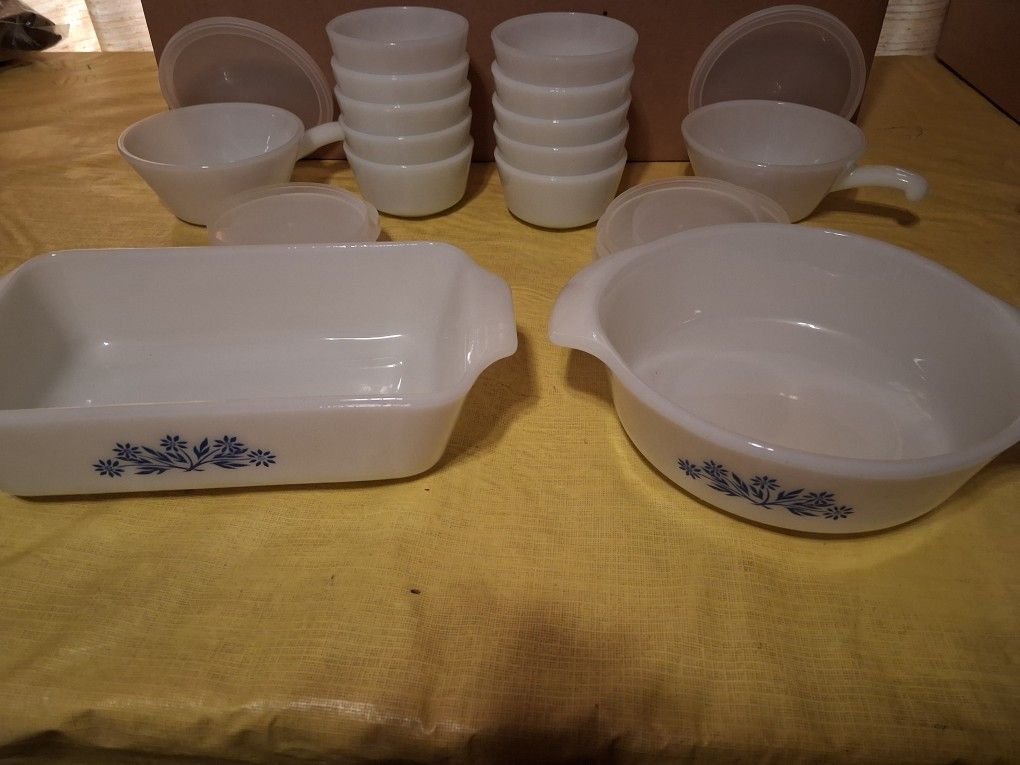 Anchor Hocking Blue Corn Flower Milk Glass Pieces