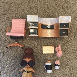 lol Surprise Boss Queen With Desk, Chair And Accessories