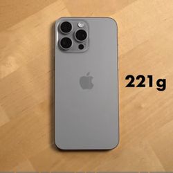 15 Pro Max Natural Titanium 256 GB Unlocked 