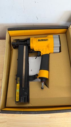 DeWalt 16 Gauge Wide Crown Lathing Stapler