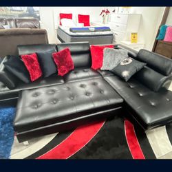 *Living Room Special*---Ibiza Attractive Black Leather Sectional Sofa W/Ottoman---Delivery And Easy Financing Available🫡