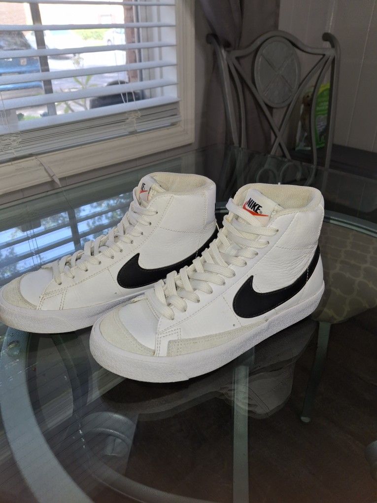 Nike Blazer 77 Vintage Style Size 5y 6.5 Women's